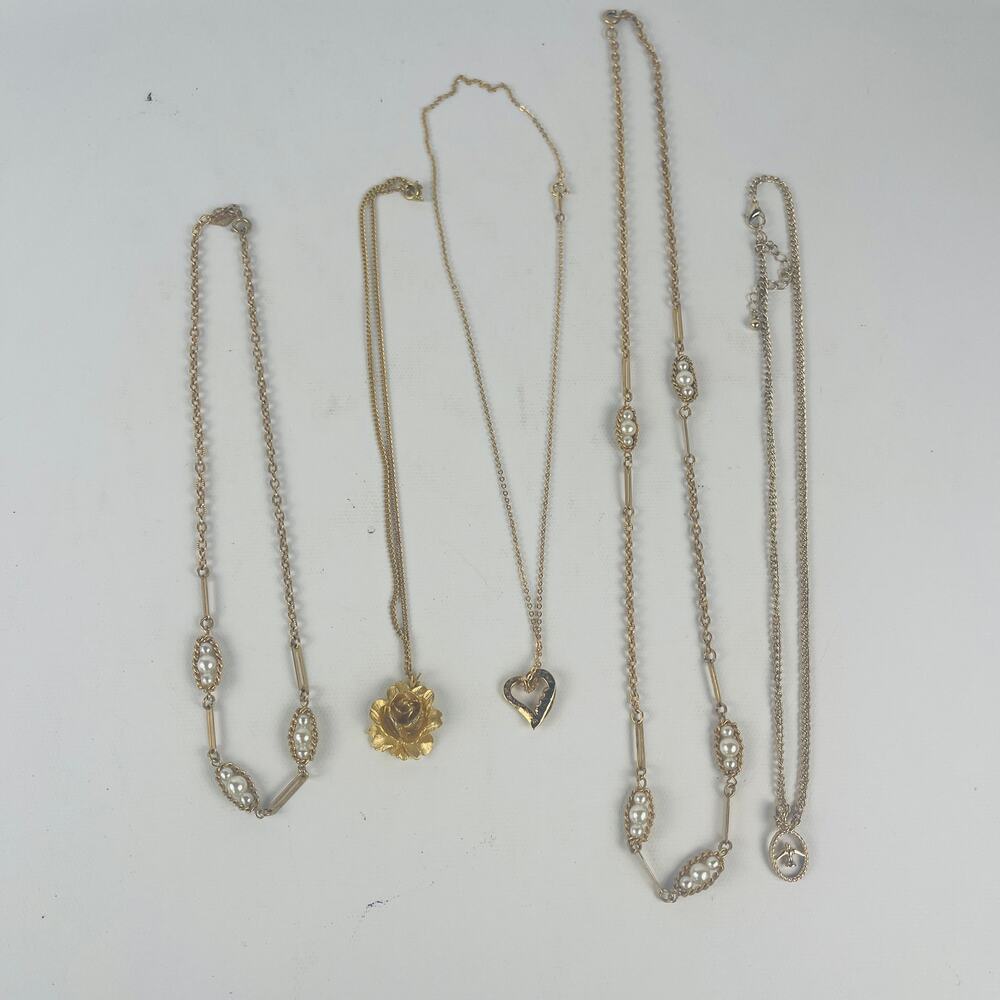 Gold Tone Necklaces Costume Jewelry Lot of 5; Pendants / Faux Pearls